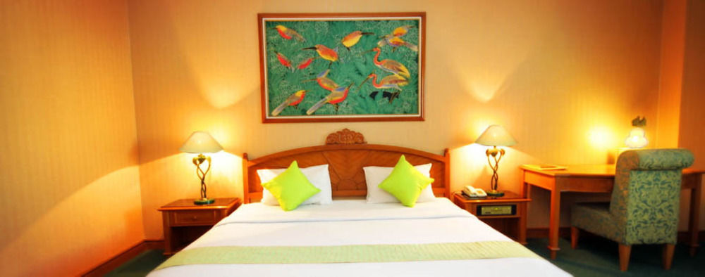 Cipta 2 Hotel Джакарта Екстериор снимка