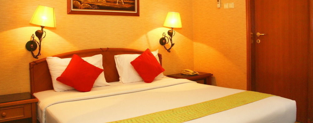 Cipta 2 Hotel Джакарта Екстериор снимка